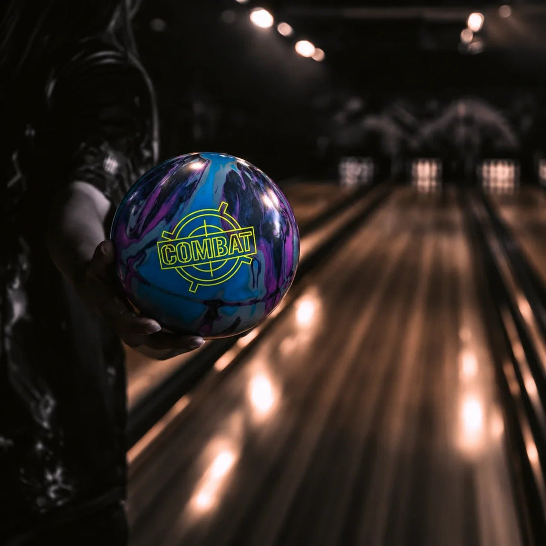Boule BRUNSWICK COMBAT SOLID - Bowling Stars