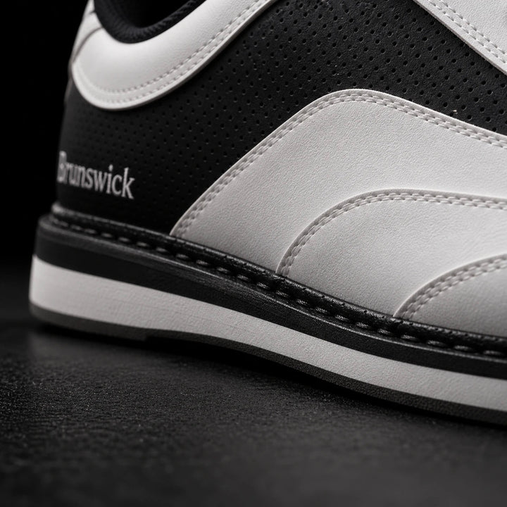 Chaussure de bowling Striker white Rampage - Bowling Stars