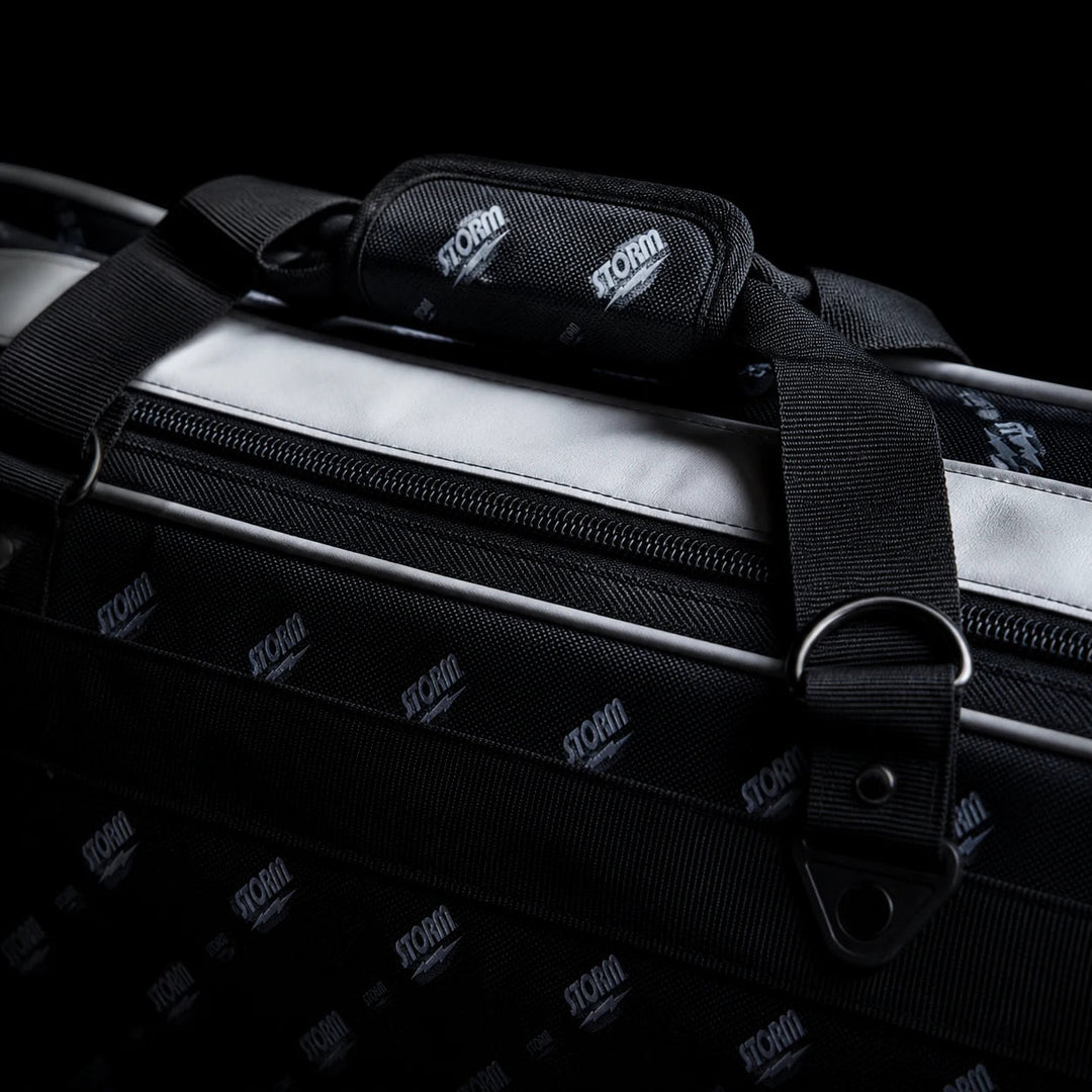 ROTO GRIP 3-BALL TRAVEL TOTE BLACKOUT - Bowling Stars